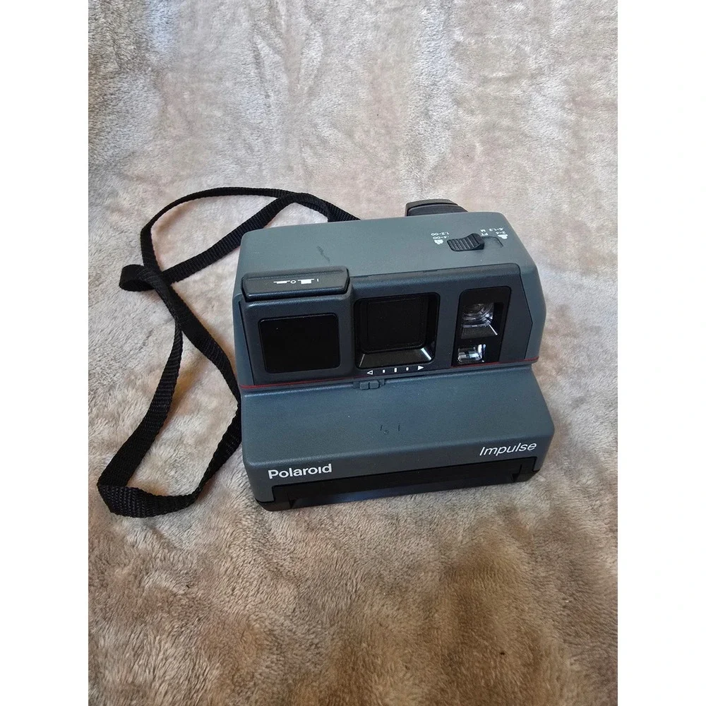 Polaroid Impulse Instant Film Camera Slate Gray Vintage 600 Series Pop-Up Flash